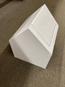 New metal garbage can with swinging lid see video brand new inbox never used