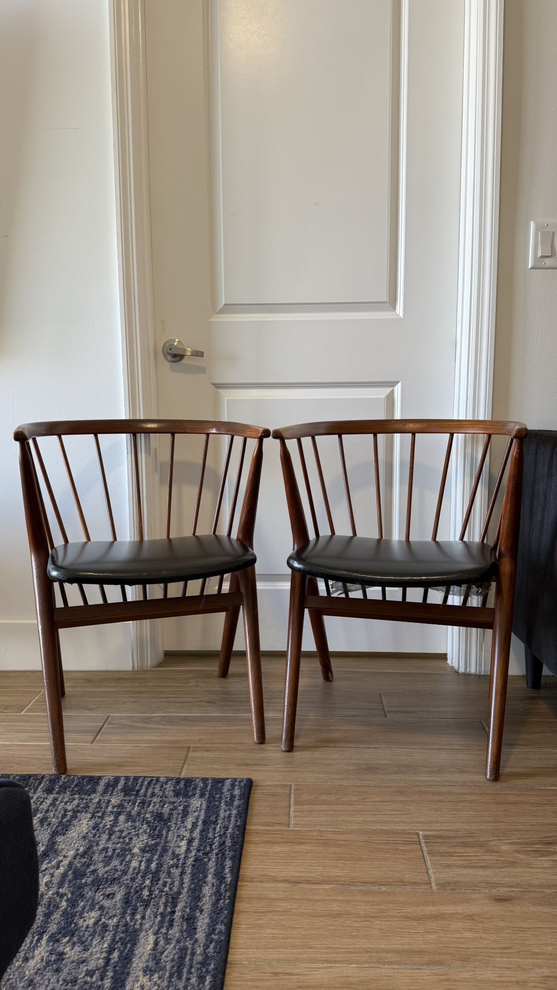Authentic Danish Modern Chairs Sibast Møbler George Tanier Selection