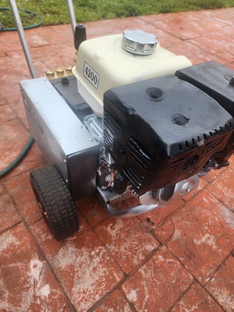 Pressure Washer 4000psi Excellent Working Conditions for Sale in