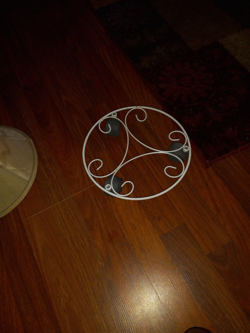 10" Plant Stand With Wheels