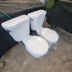 Toilets  GLACIER  BAY 