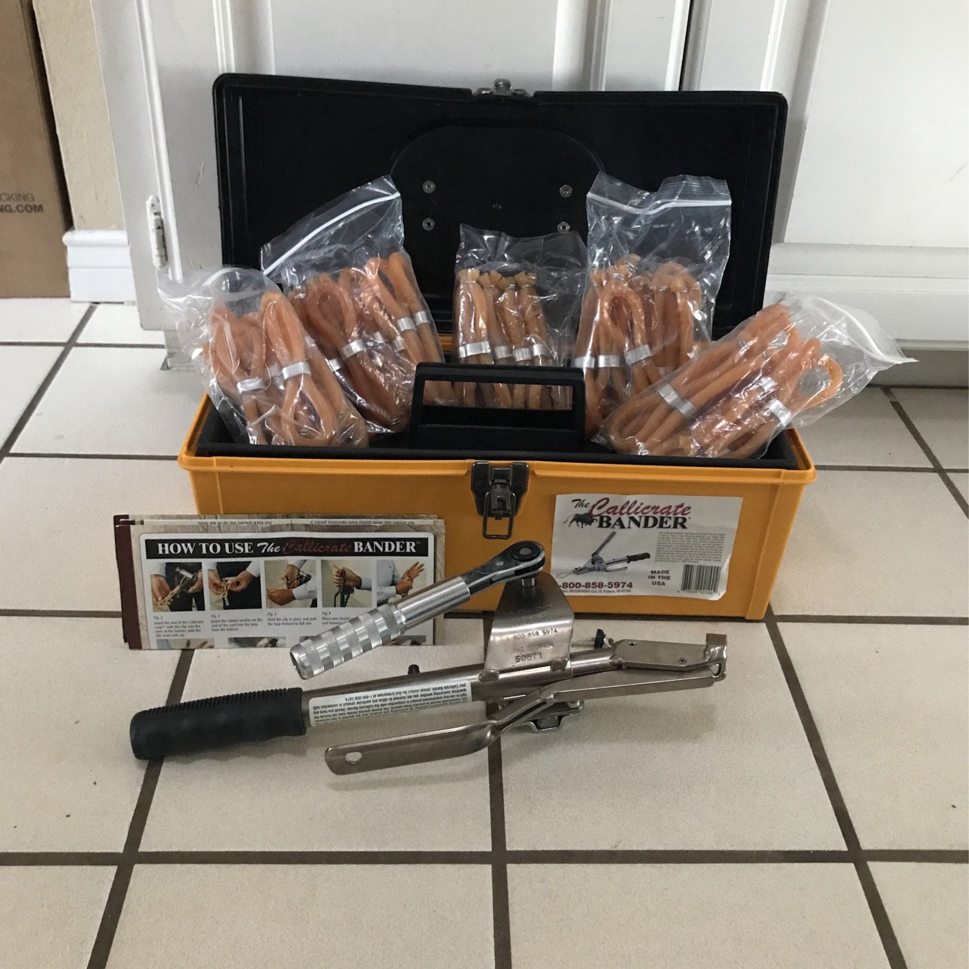 The Callicrate Livestock Castration Bander For Livestock Cattle Goats Sheep