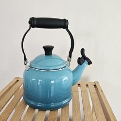 Le Creuset TEA kettle. Brand New Never Used