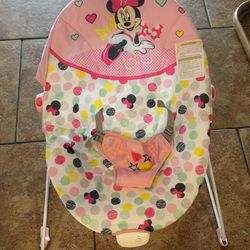 Minnie Baby Girl Bouncer 