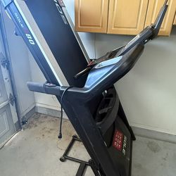 Sole gym Grade Treadmill