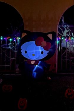 Hello Kitty Halloween Inflatable Yard Decoration