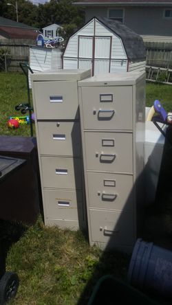 Big 4 drawer metal file cabinet with lock