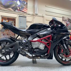 2015 Yamaha R1