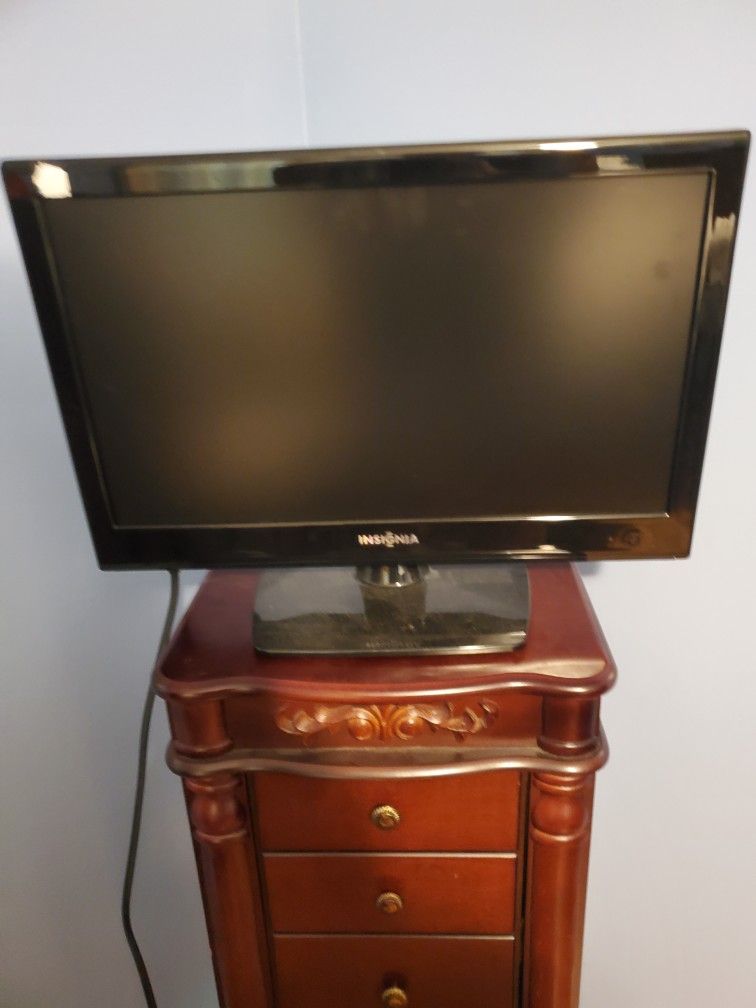 21" TV No Remote! It Works $20
