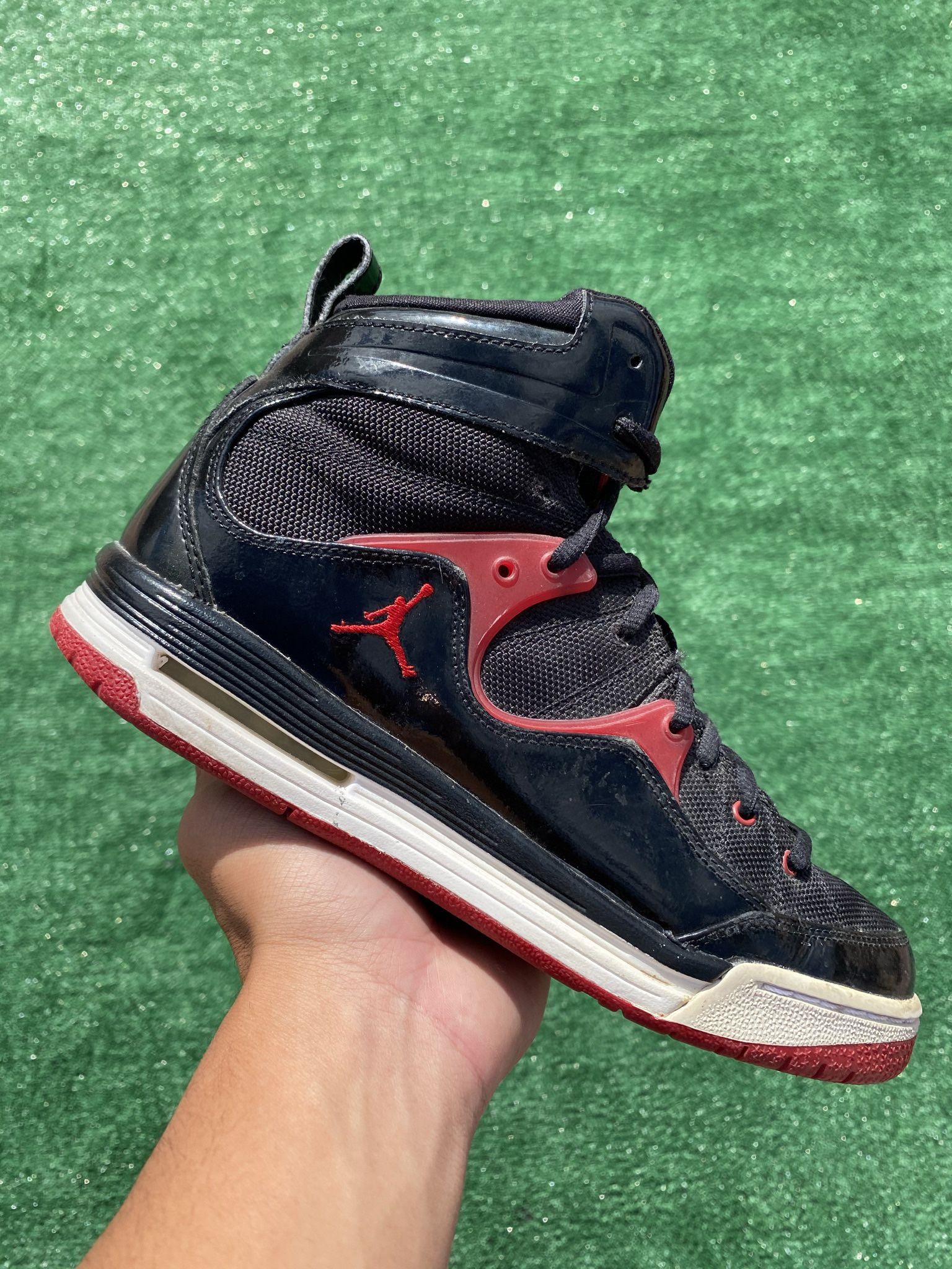 AIR JORDAN FLIGHT TR’ 97 “BRED” (Size 7, Youth)