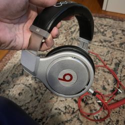 Beats by Dr. Dre Pro Over the Ear Wired Headphones Black/SilverRare Discontinued