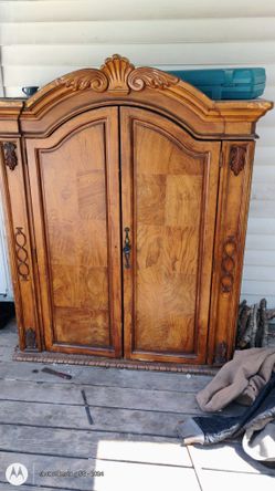 A Really Nice Piece Of Furniture Not Sure What It's Called