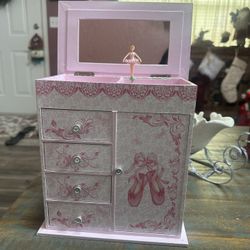 Musical Ballerina Jewelry Box With Twirling Ballerina