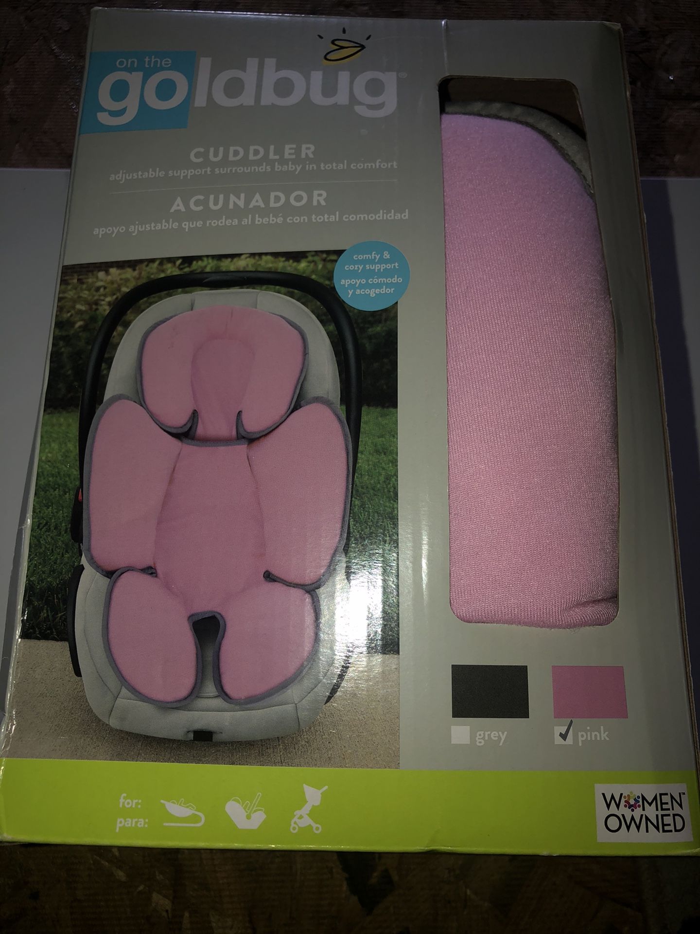 Cuddler adjustable support that wraps the baby