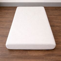 Twin Mattress – Clean, Comfortable – Must Go Thursday Morning