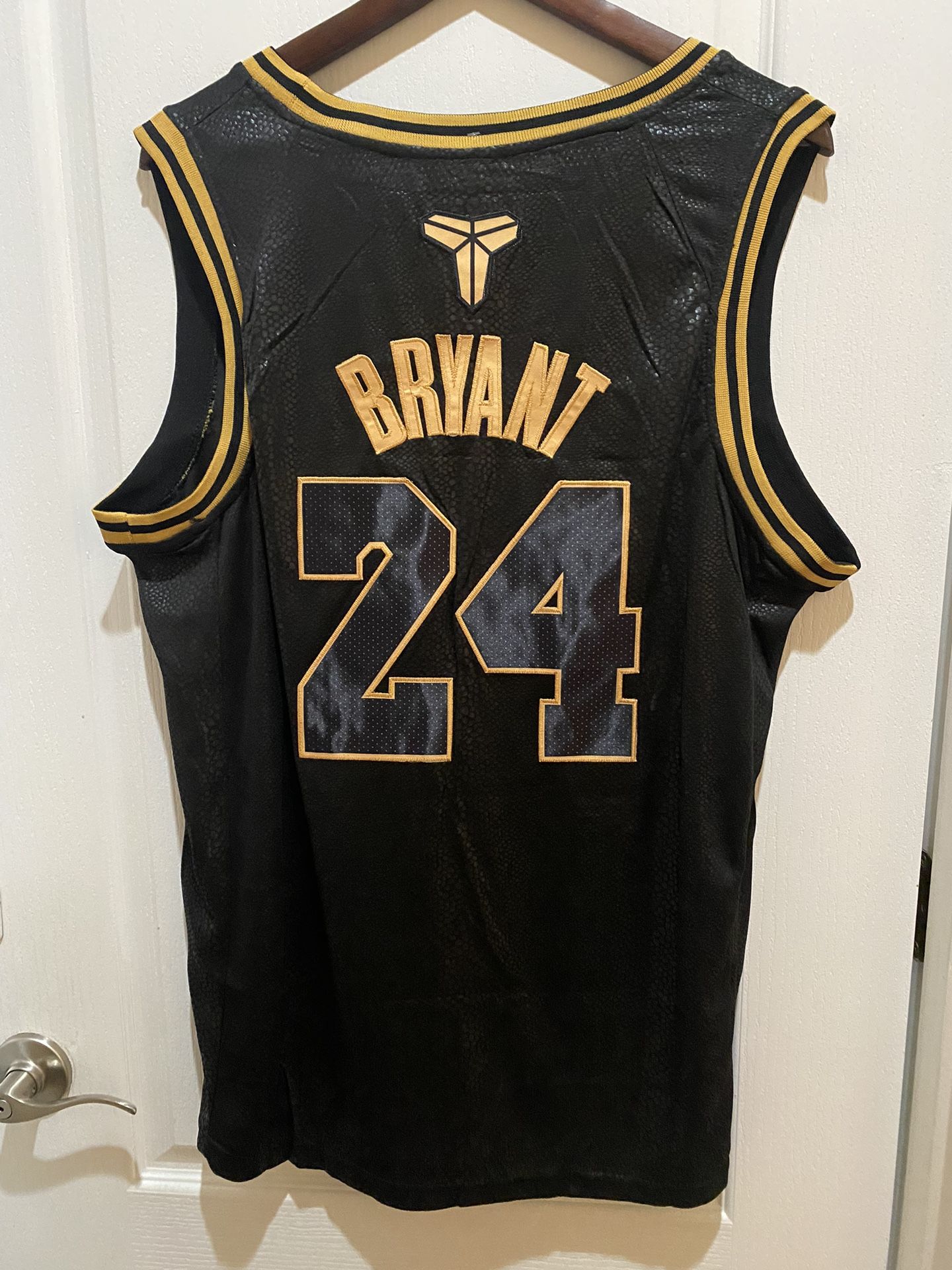 Kobe Bryant Los Angeles Lakers Black Mambo Jersey New Size Large