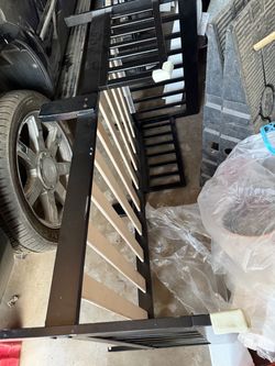 Toddler bed and toddler mattress