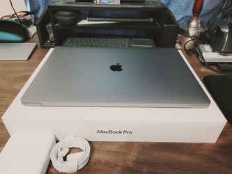 16in Apple MacBook Pro Laptop, Core i7, 500GB, 32gb Ram, Touchbar, Radeon Pro, Newest MacOS