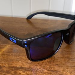 New Men’s (Dupe) Oakleys