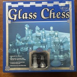 Glass Chess Set – 25x25 cm Board with Frosted & Clear Pieces