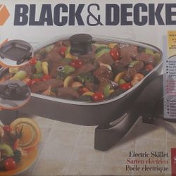 Black& Decker Large Electric Skillet 