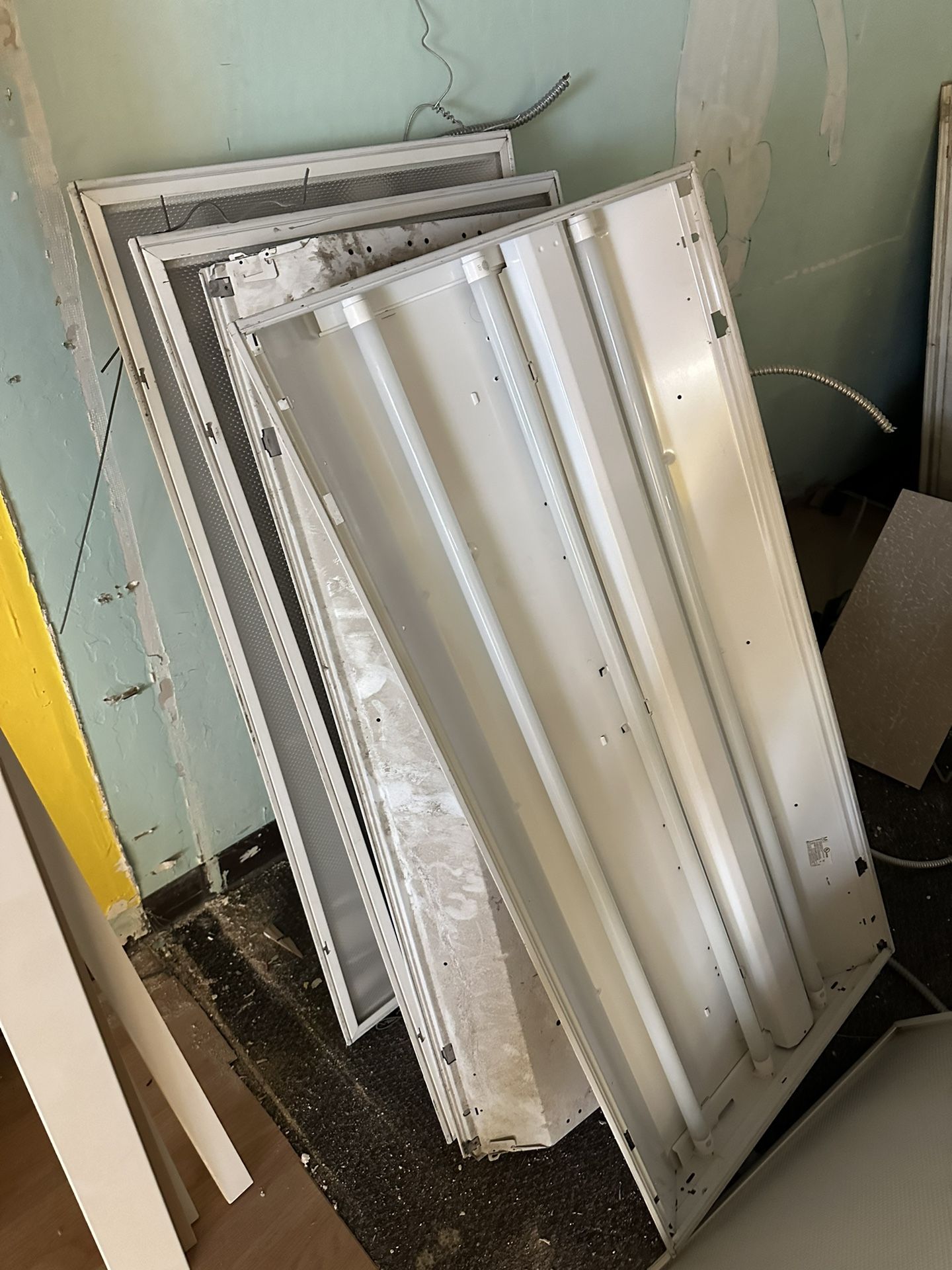 Free Lighting Fixtures