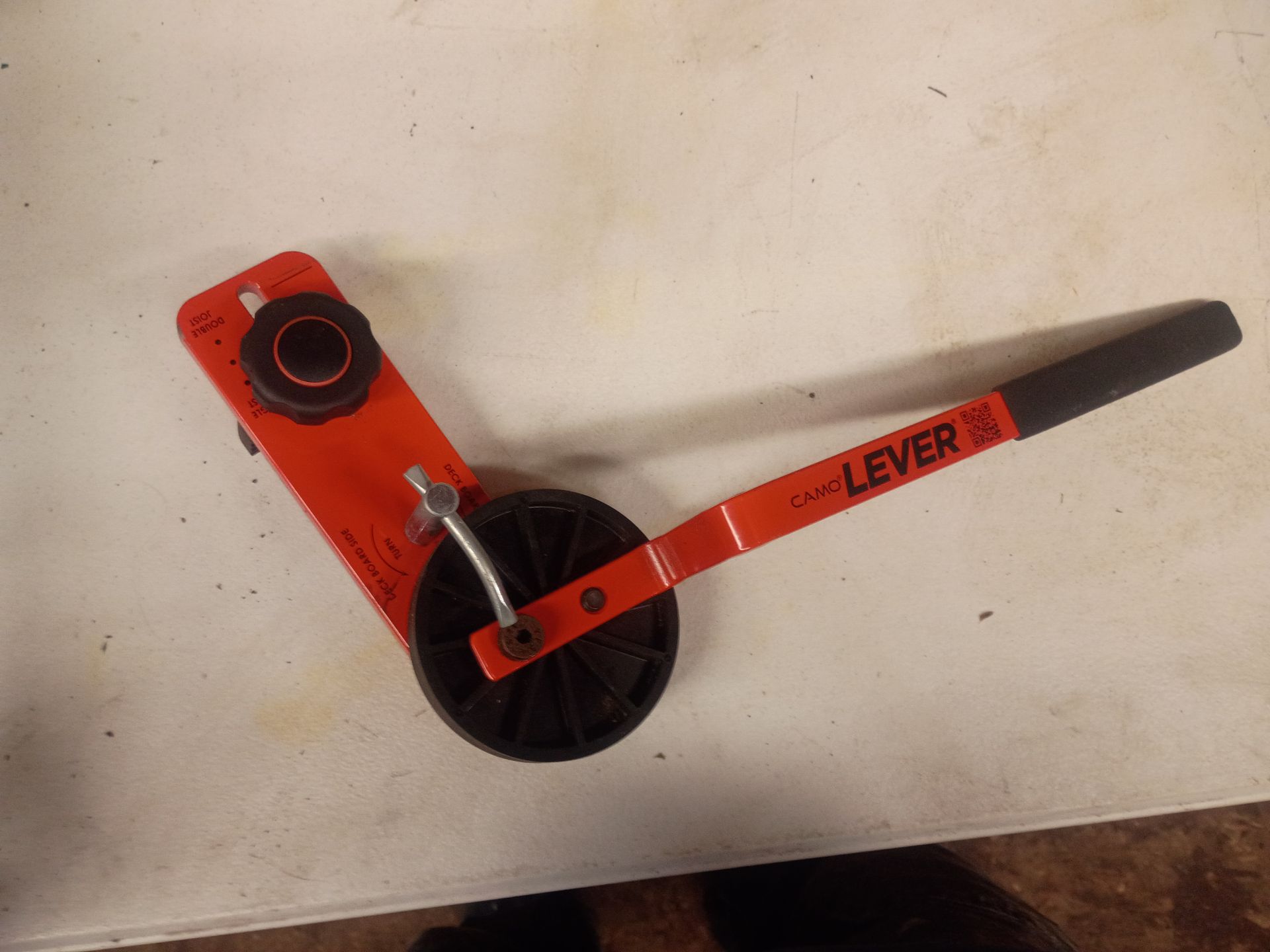 Camo deck board tool