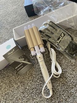 Curly Iron Wand With 1 Heat Resistant Glove   Brand new