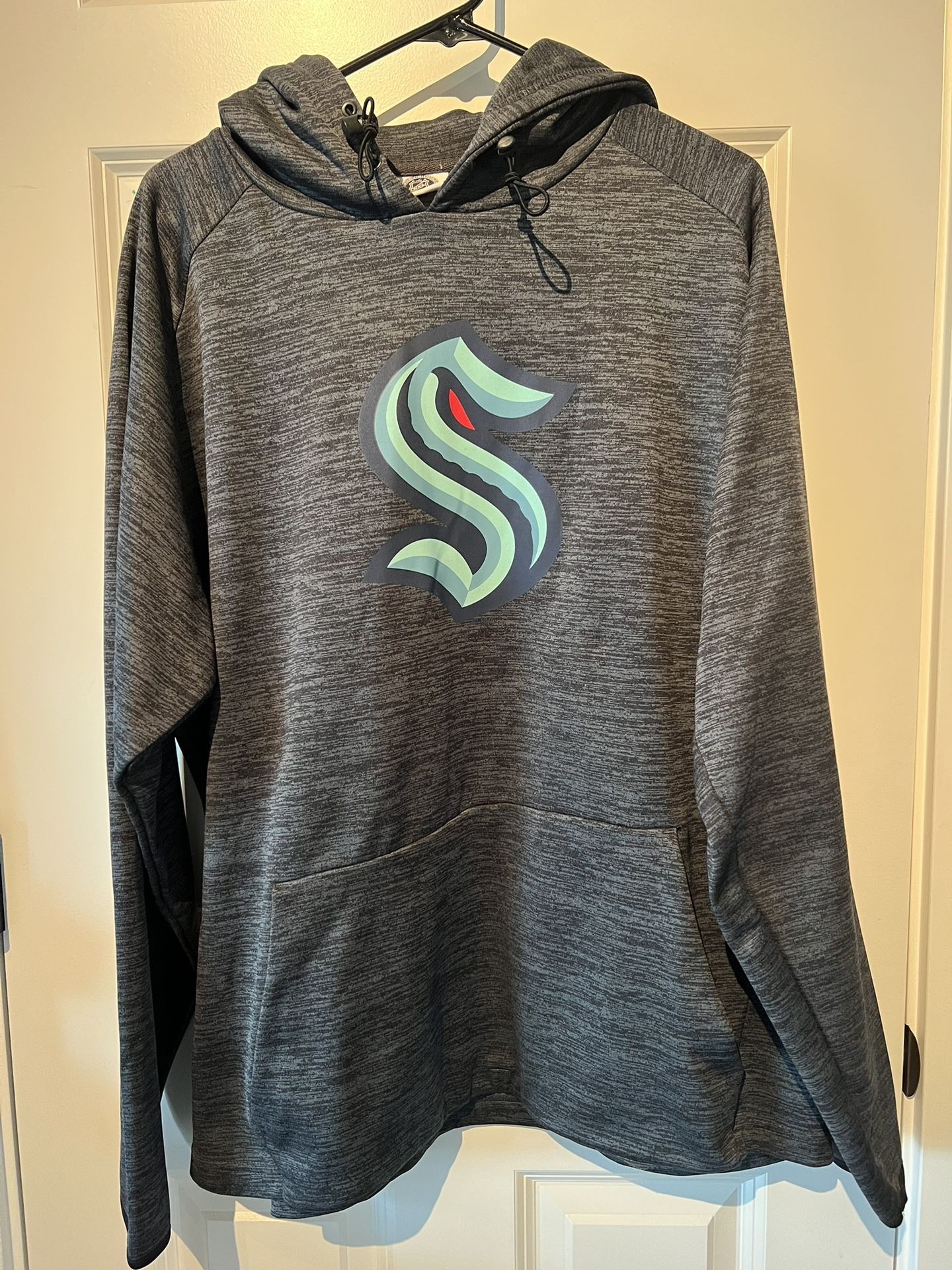 New Seattle Kraken Hoodie - Men’s Large