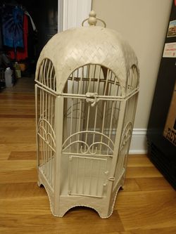 Metal birdcage 6 sided with ring for hanging