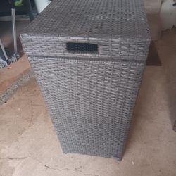 Decorative Outdoor Trash Bin 