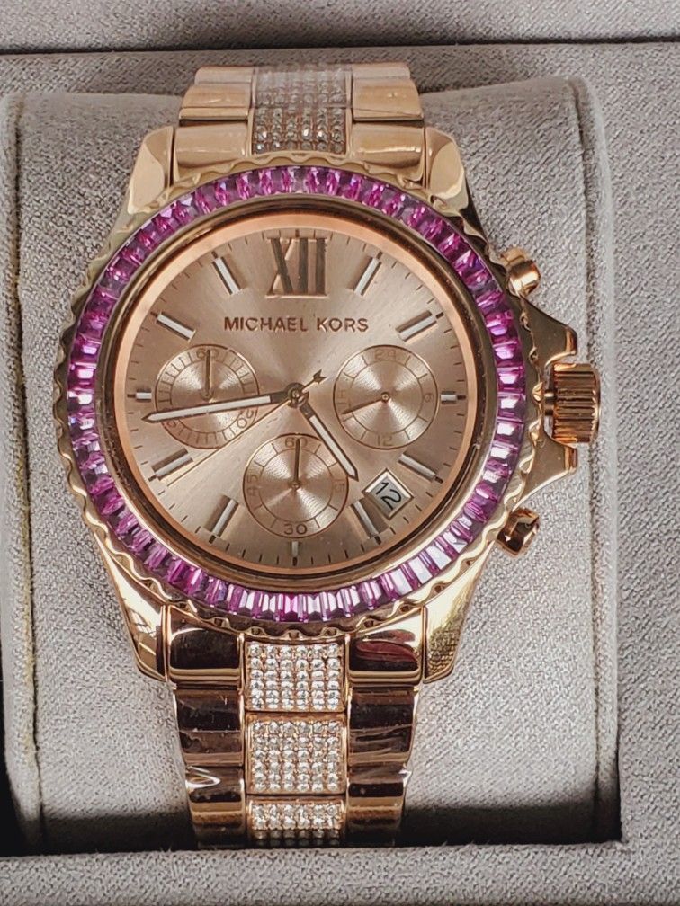 💖 Michael Kors Women's Big Face Bedazzled Watch 💖