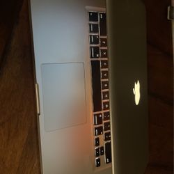 MacBook Pro 2010 Pristine Shape