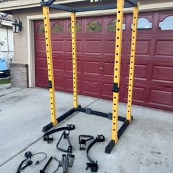 Hulk Fit Rack And Accessories In The Picture $250 For All Firm