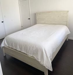 Queen bed