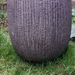 Big Pot Heavy.  20"Tall, width 17"