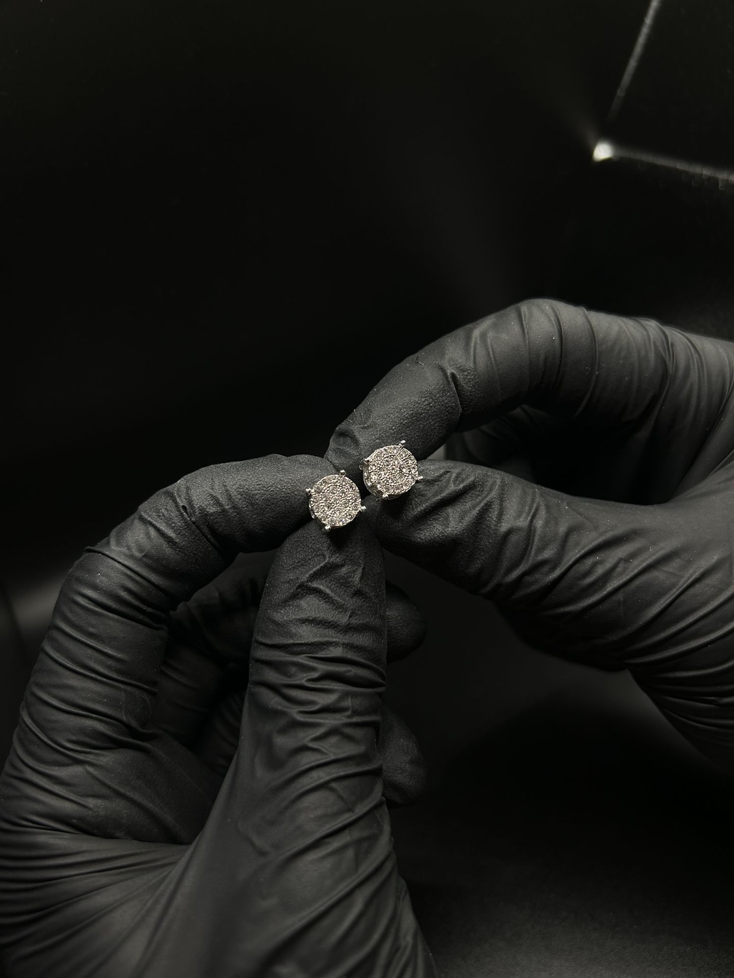 Silver-diamond Earrings For Men