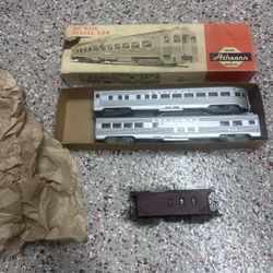 1950’s H.O. Train Cars          Vintage Trains