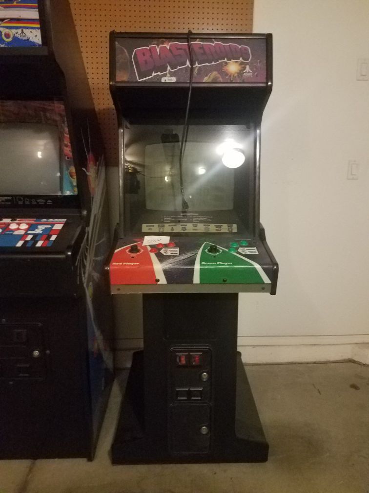 Vintage Blasteriods Arcade Game