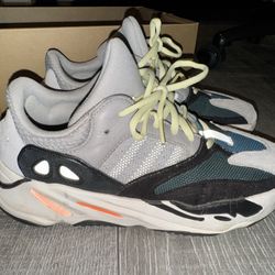 Adidas Yeezy Waverunners