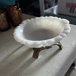 Milk glass bowl