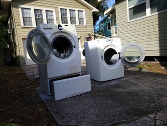 🧺 Samsung Washer w/ Pedestal + Kenmore Dryer – $300 (All Electric, Works Great!)