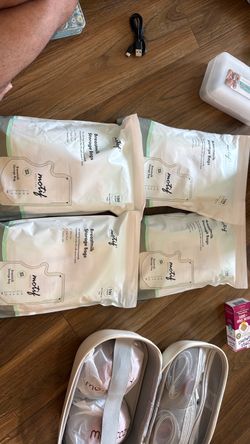 Motif Breast Milk Storage Bags