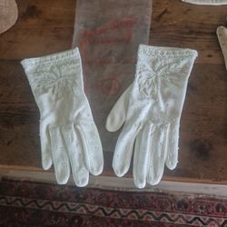 Gloves Beaded