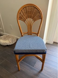 Vintage Rattan & Glass 5 Piece Dinette Set – 4 Chairs + Round Glass Table