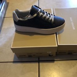 SIZE 6AND 7 MICHAEL KORS GRAFFITI MK BRAND NEW