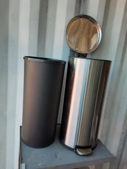 Garbage can