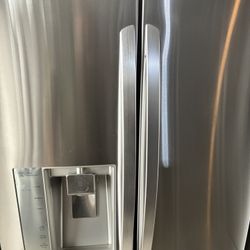 Refrigerator Lg 36” Counter Depth 