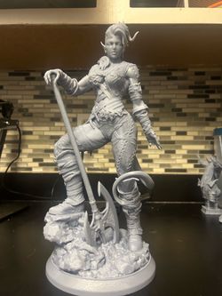 Resin Baldurs gate 3 statue