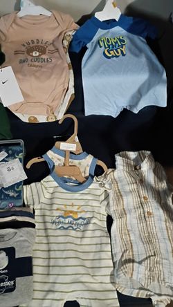 Tons of newborn boy clothes 1 to 5 months